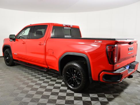 Used 2025 GMC Sierra 1500 Elevation w/ Elevation Premium Package AWD/4WD image 8