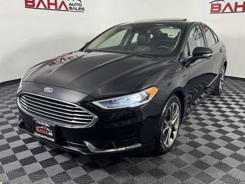 Used 2020 Ford Fusion SEL FWD image 2