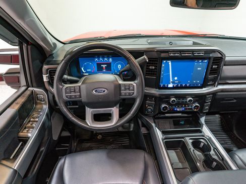 Used 2024 Ford F250 Lariat w/ Black Appearance Package image 13