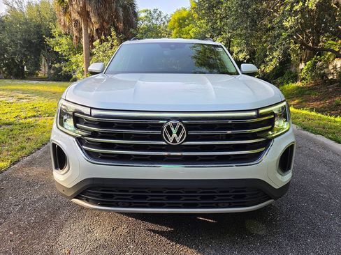 Used 2026 Volkswagen Atlas SE FWD image 5