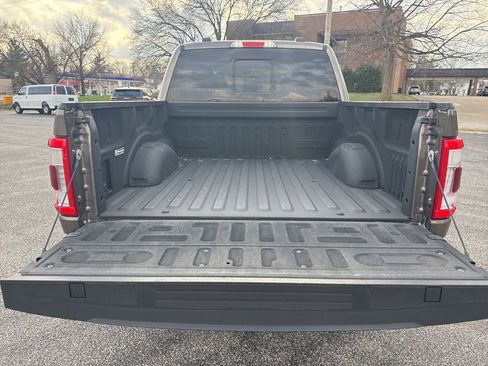 Used 2022 Ford F150 Lariat w/ Equipment Group 502A High image 38