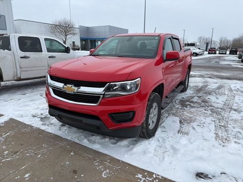 Used 2020 Chevrolet Colorado W/T w/ WT Convenience Package image 2