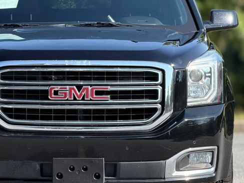 Used 2018 GMC Yukon XL SLT AWD/4WD image 15