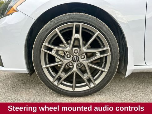 Used 2024 Nissan Altima 2.0 SR image 11