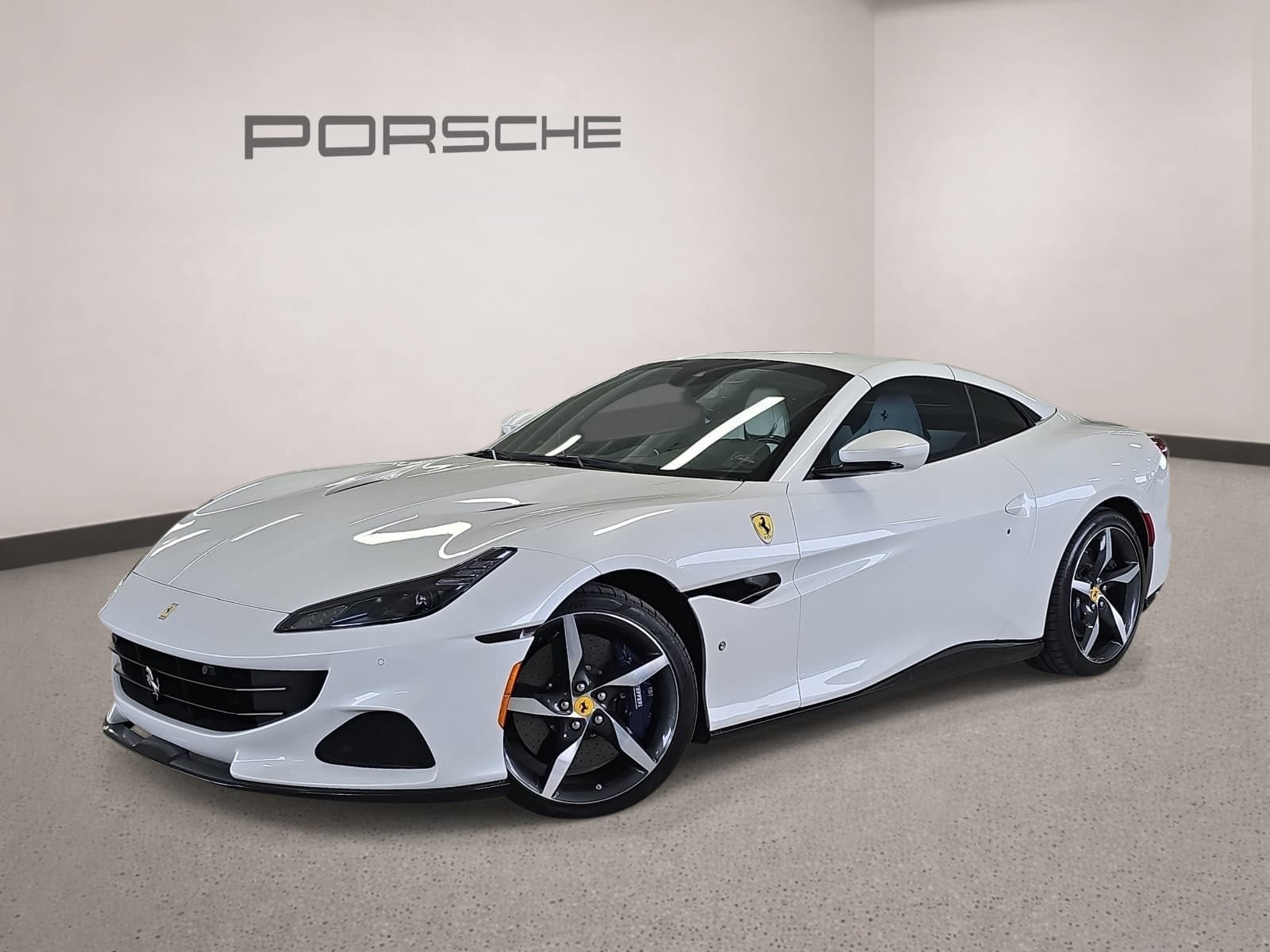 Used 2023 Ferrari Portofino M RWD image 1
