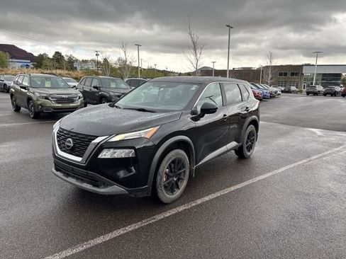 Used 2023 Nissan Rogue SV image 7