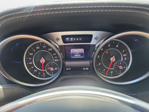 Used 2017 Mercedes-Benz SL 550 image 11