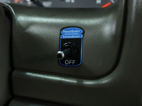 Used 2002 Ford Excursion Limited AWD/4WD image 16