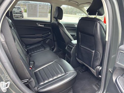 Certified 2024 Ford Edge SEL w/ Convenience Package image 18