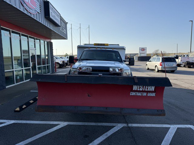 Used 2014 Ford F550 4x4 Regular Cab Super Duty image 11