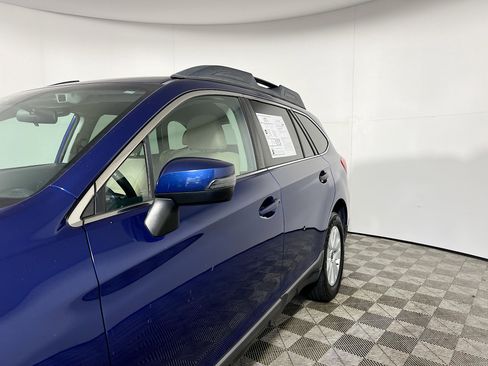 Used 2016 Subaru Outback 2.5i Premium image 13