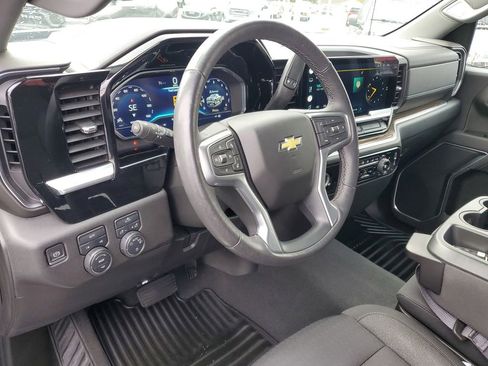 Certified 2022 Chevrolet Silverado 1500 LT image 8