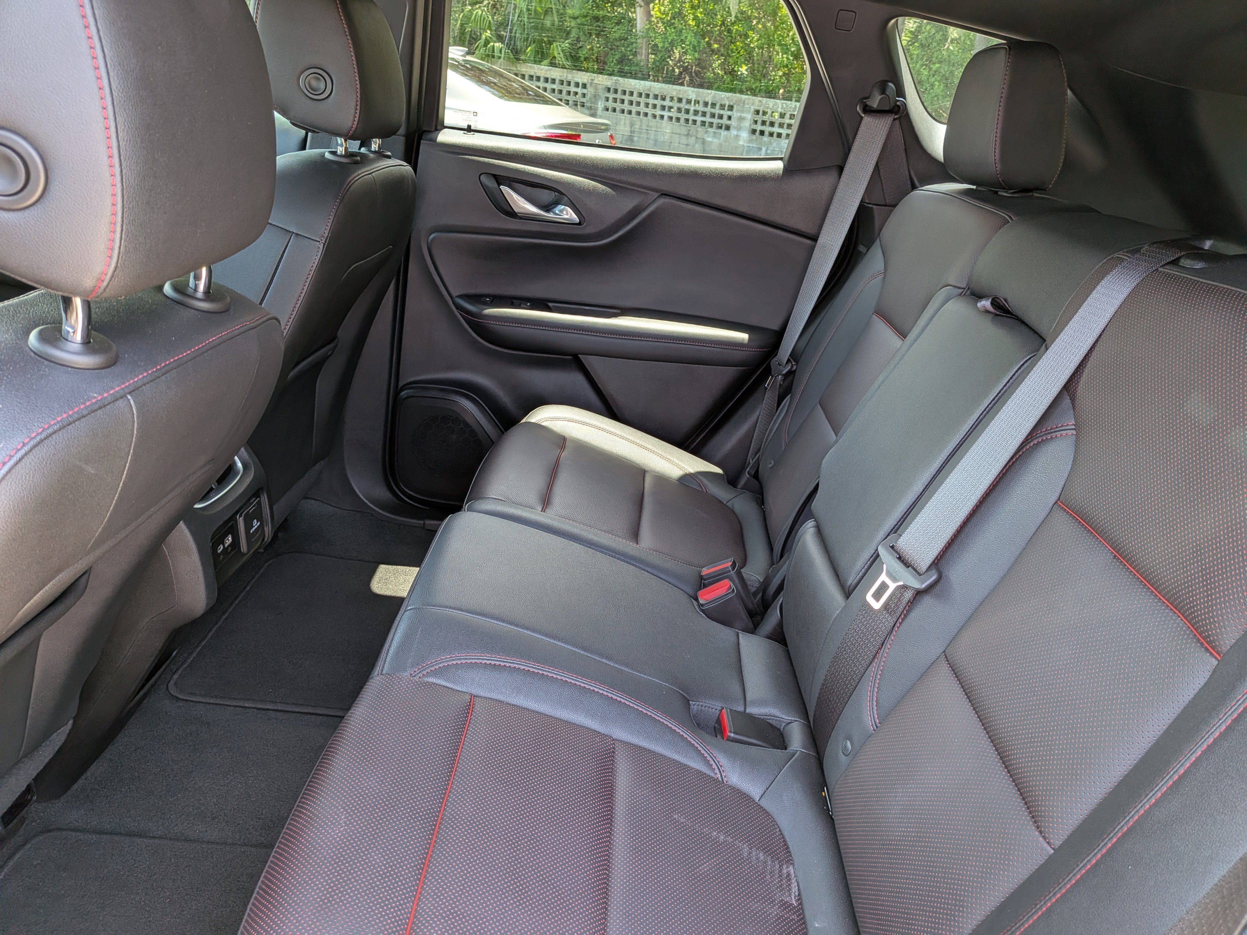 Certified 2024 Chevrolet Blazer RS w/ Driver Confidence II Package FWD image 16