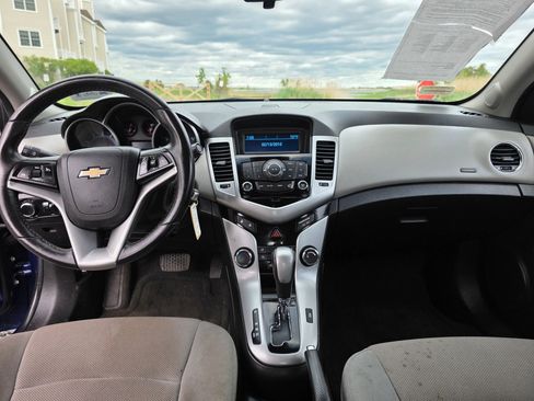Used 2012 Chevrolet Cruze LT FWD image 12