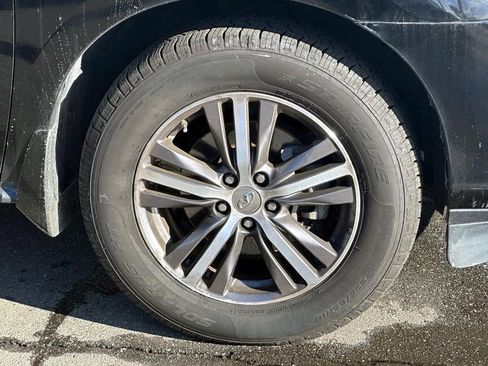 Used 2019 INFINITI QX60 Luxe w/ Essential Package image 7