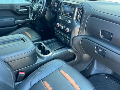 Used 2021 GMC Sierra 2500 AT4 w/ AT4 Premium Plus Package AWD/4WD image 12