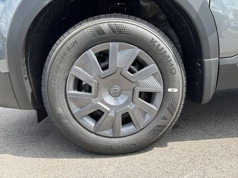New 2026 Nissan Kicks S FWD image 10