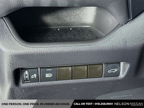 Used 2020 Toyota RAV4 XLE Premium image 10