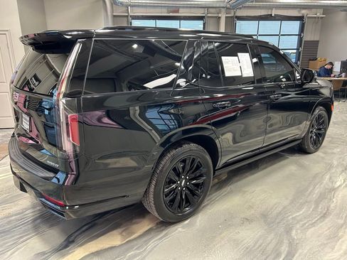 Used 2021 Cadillac Escalade Sport w/ Driver Assist Tech Package image 32