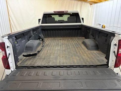 Used 2022 Chevrolet Silverado 2500 Custom w/ Custom Value Package AWD/4WD image 14