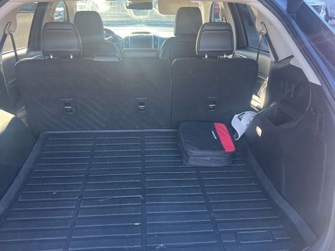 Used 2020 Ford Edge Titanium w/ Class II Trailer Tow Package image 9