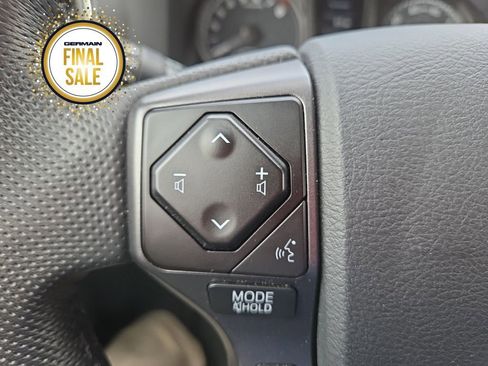 Used 2023 Toyota Tacoma TRD Sport image 30