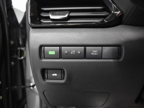 New 2025 Nissan Sentra SV image 17