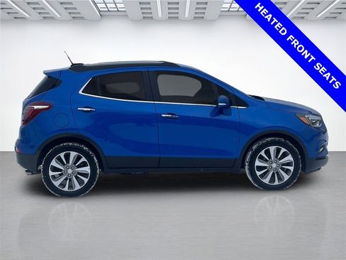 Used 2017 Buick Encore Essence image 2