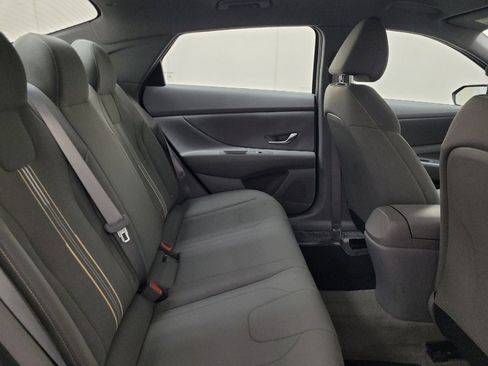 Used 2023 Hyundai Elantra SEL w/ Cargo Package image 19