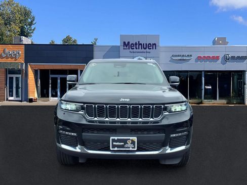 Used 2023 Jeep Grand Cherokee L Limited AWD/4WD image 8