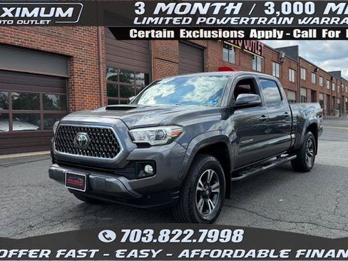 Used 2018 Toyota Tacoma TRD Sport AWD/4WD image 1