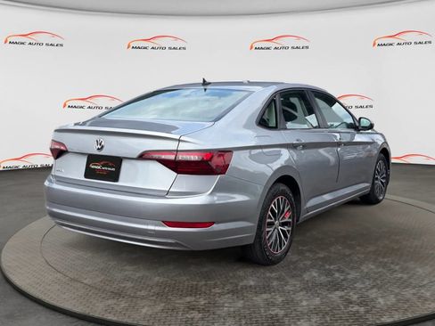Used 2021 Volkswagen Jetta SE FWD image 10