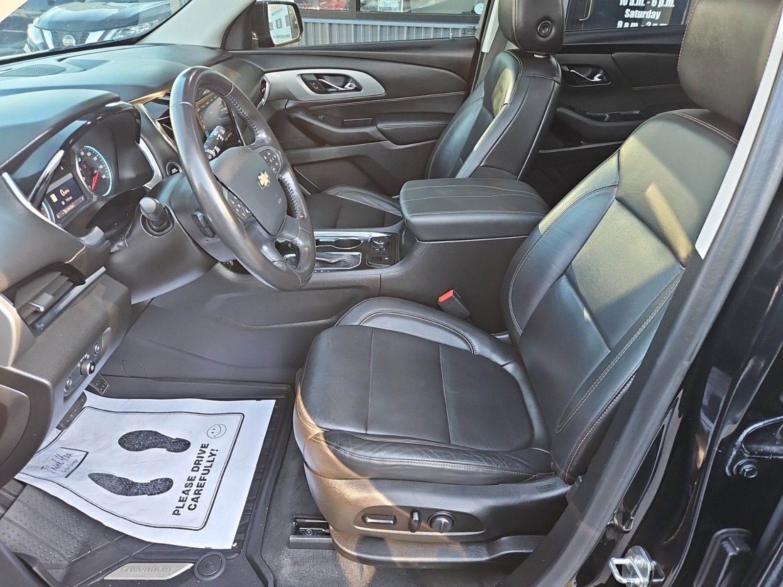 Used 2021 Chevrolet Traverse LT w/ LT Premium Package FWD image 14