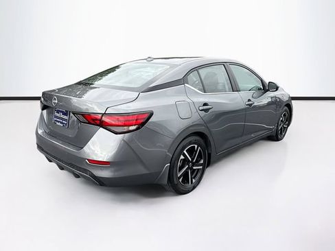 Used 2025 Nissan Sentra SV FWD image 11