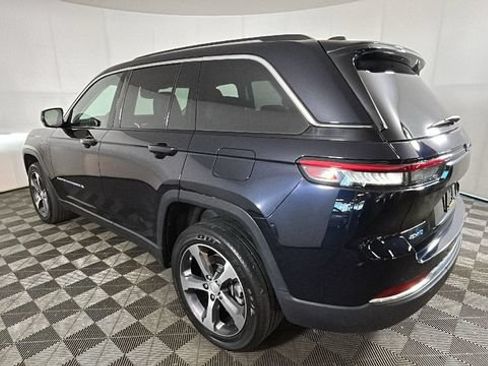 Used 2023 Jeep Grand Cherokee 4WD 4xe image 4