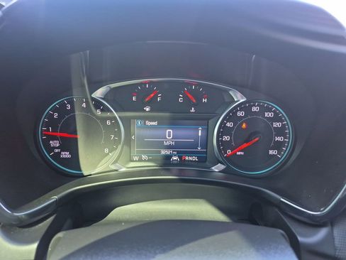 Used 2023 Chevrolet Equinox RS w/ LPO, Cargo Package image 15