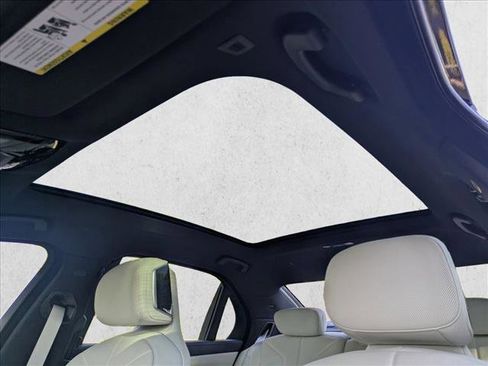 New 2026 BMW 750e xDrive w/ Executive Package image 15