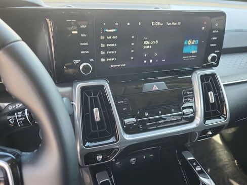 Used 2023 Kia Sorento SX image 23