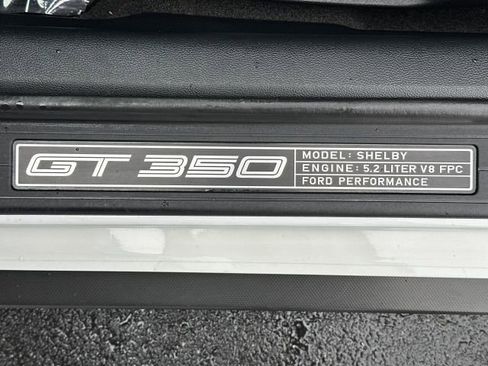 Used 2016 Ford Mustang Shelby GT350R w/ GT350R Equipment Group 920A image 5