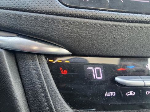 Used 2017 Cadillac XT5 Luxury w/ LPO, Wheel Lock Package image 29