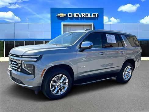 Used 2025 Chevrolet Tahoe Premier image 7