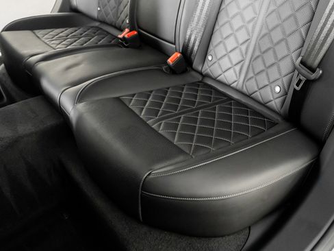 Used 2022 Audi S8 4.0T w/ S8 Executive Package image 28