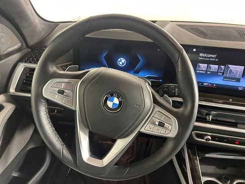 Used 2023 BMW X7 xDrive40i w/ Executive Package image 18
