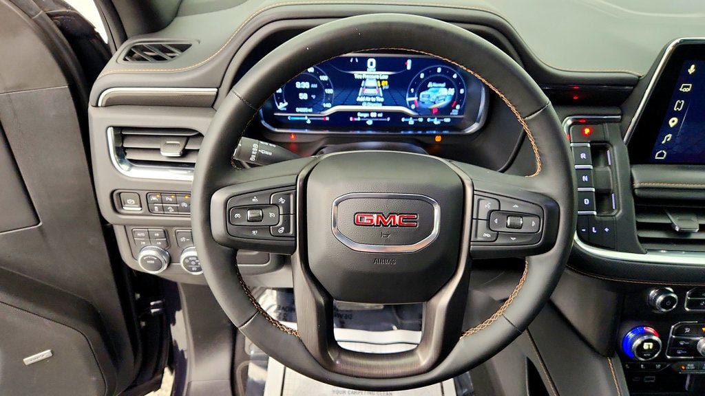 Used 2023 GMC Yukon AT4 AWD/4WD image 12