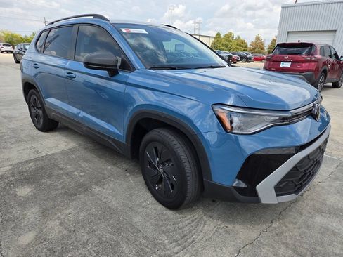 Used 2025 Volkswagen Taos S FWD image 6