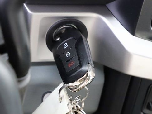 Used 2024 Ford F550 4x4 Regular Cab Super Duty image 29