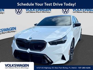 Used 2025 BMW M5 w/ Executive Package AWD/4WD video 1
