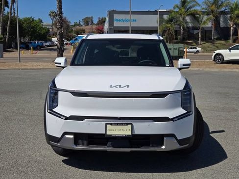 New 2026 Kia EV9 Wind AWD/4WD image 18