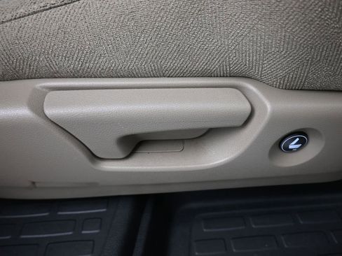 Used 2020 Honda Pilot EX image 46