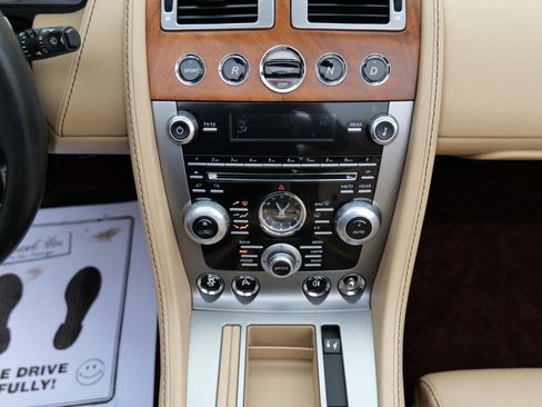 Used 2015 Aston Martin V8 Vantage S image 24